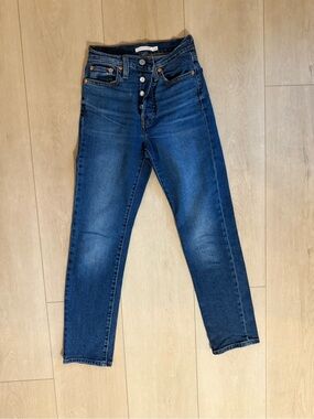 LEVIS straight leg  Blue High-Rise Button-Fly Jeans